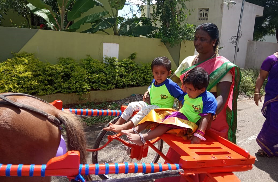 Fun Ride In A TONGA With Their Friends - Nehru Kids Academy